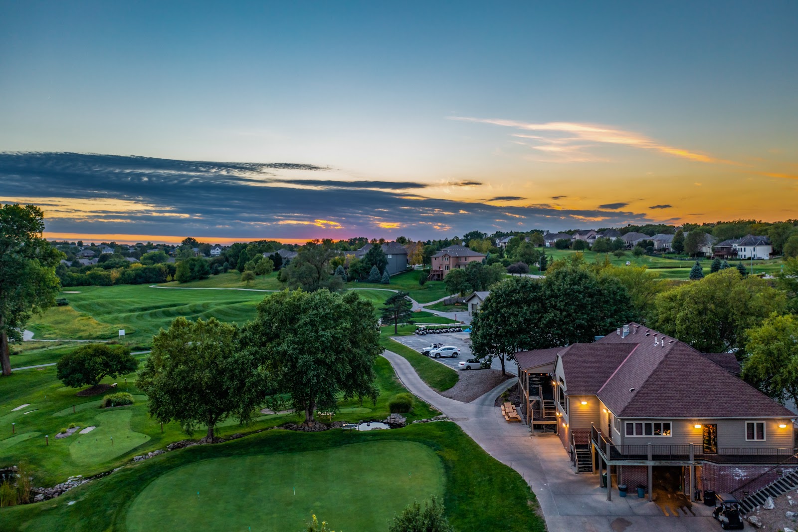Pacific Springs Golf Course - Golf Course