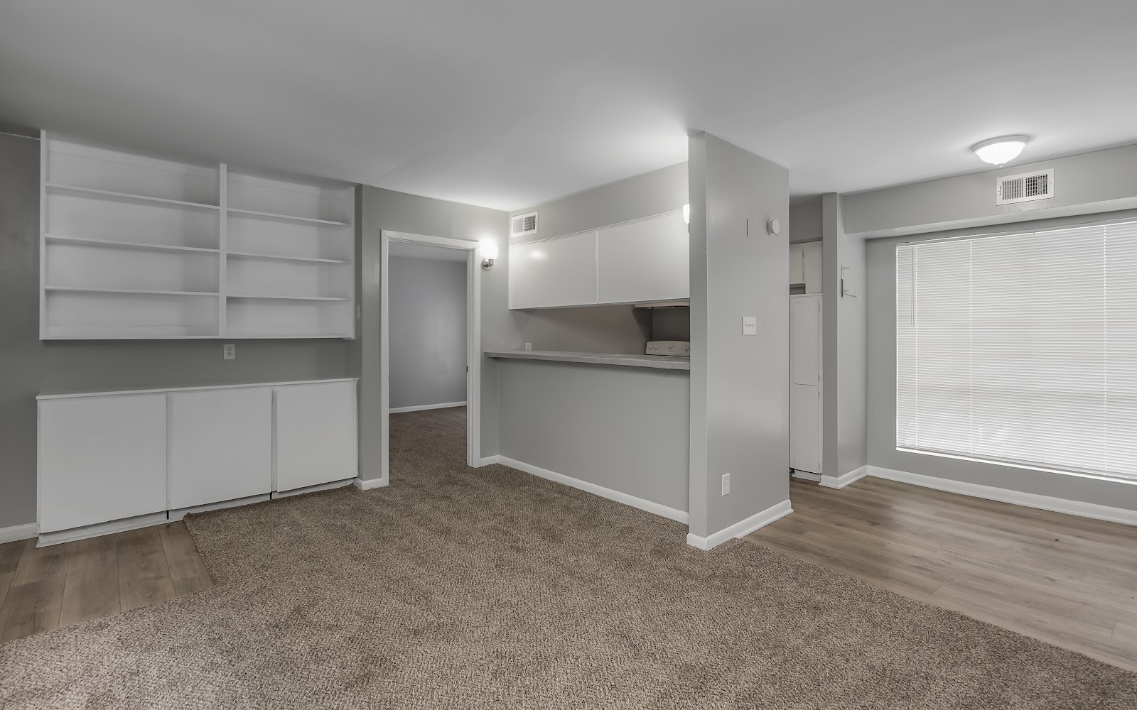Lifestyle Apartments on Golf Links Blvd