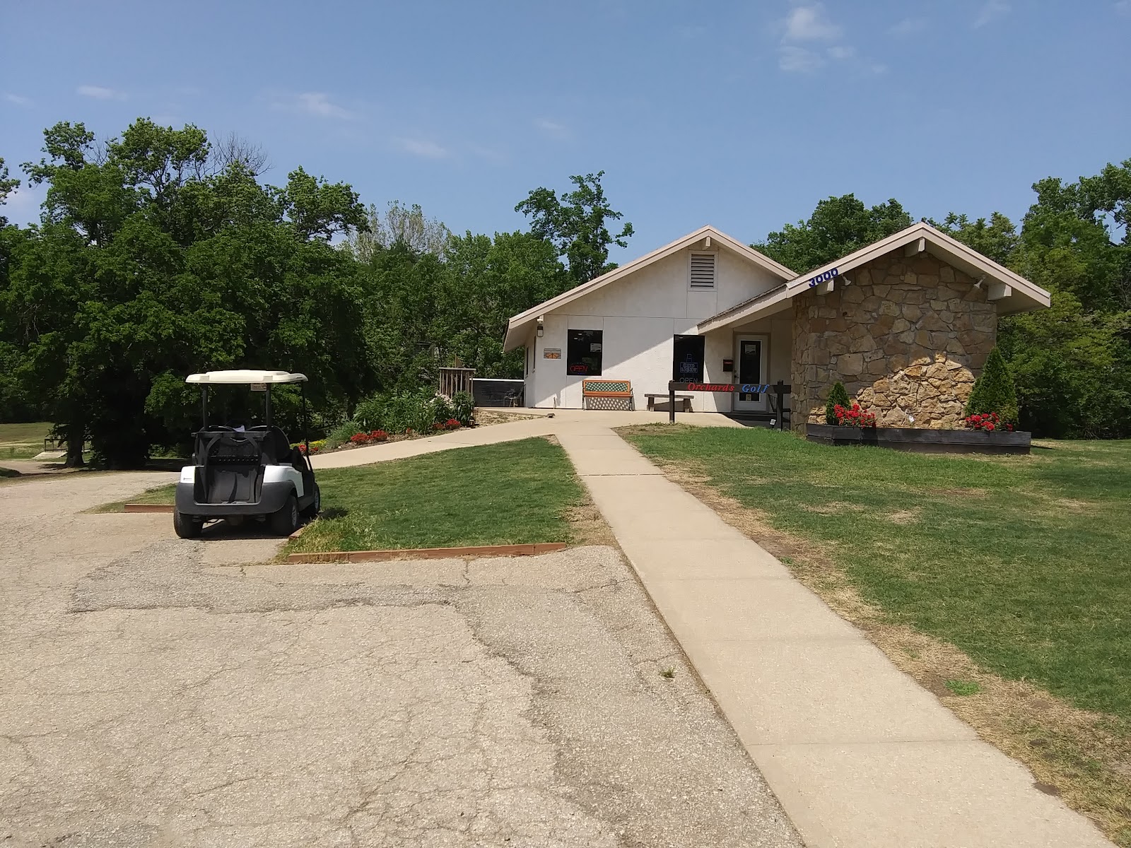 The Orchards Executive Golf Course - Golf Course