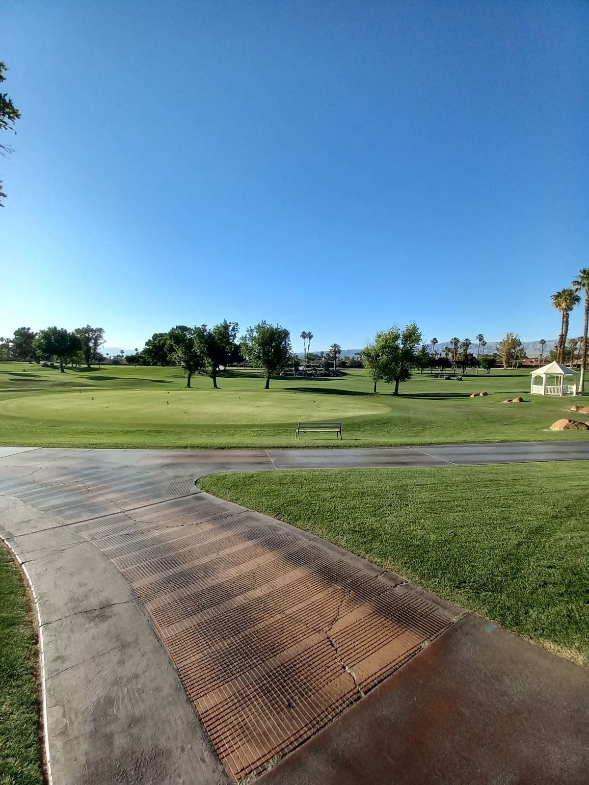 Woodhaven Country Club - Golf Course