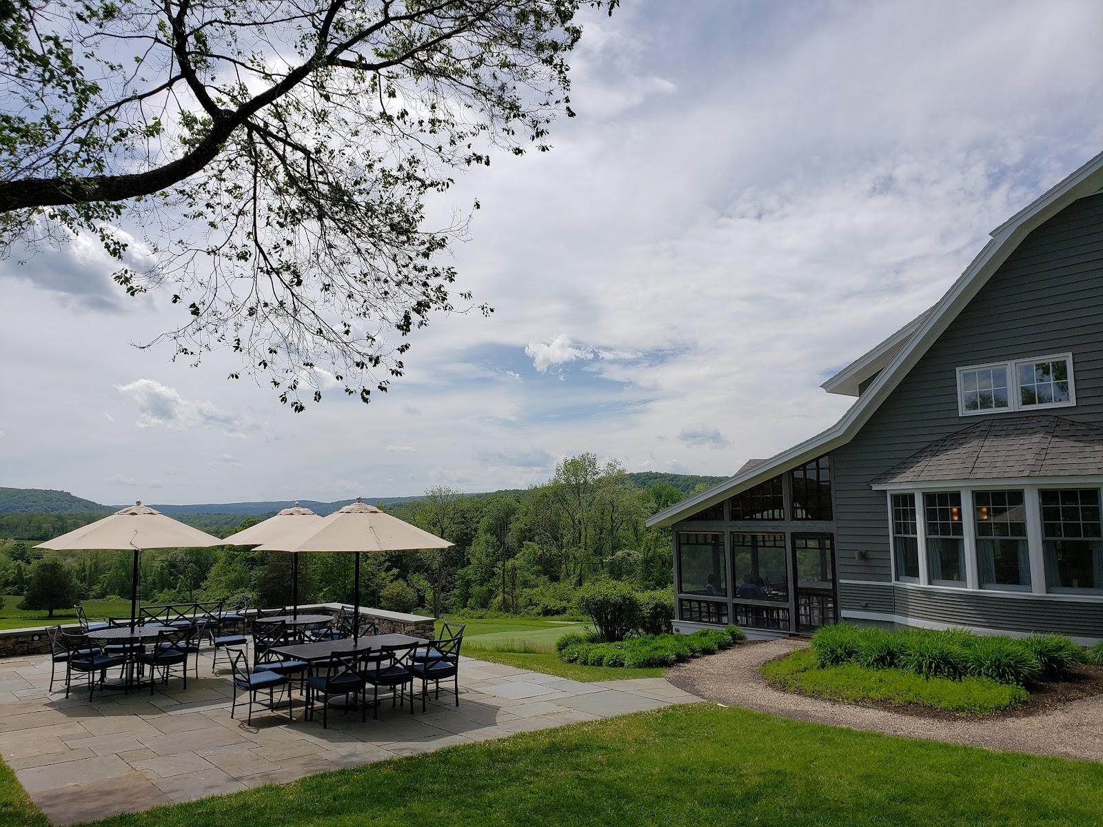 Sharon Country Club