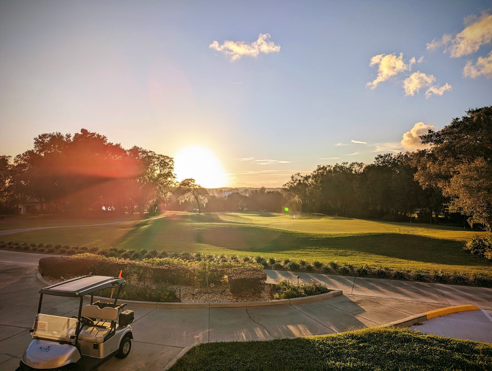 Skyview Golf Course - Golf Course