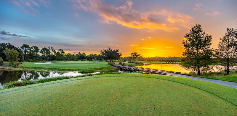 River Hall Country Club