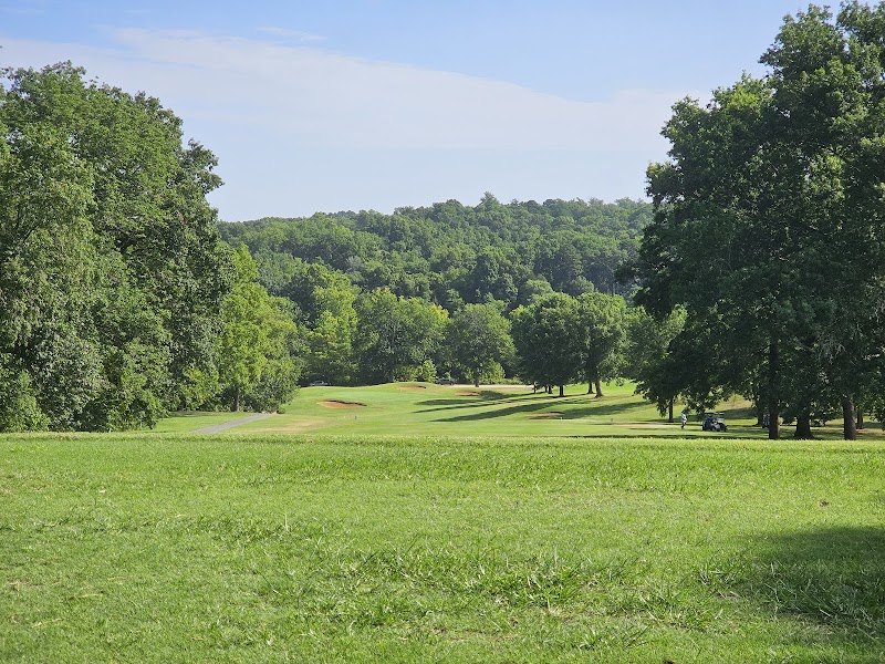 Bella Vista Country Club Golf Course and Clubhouse - Golf Course