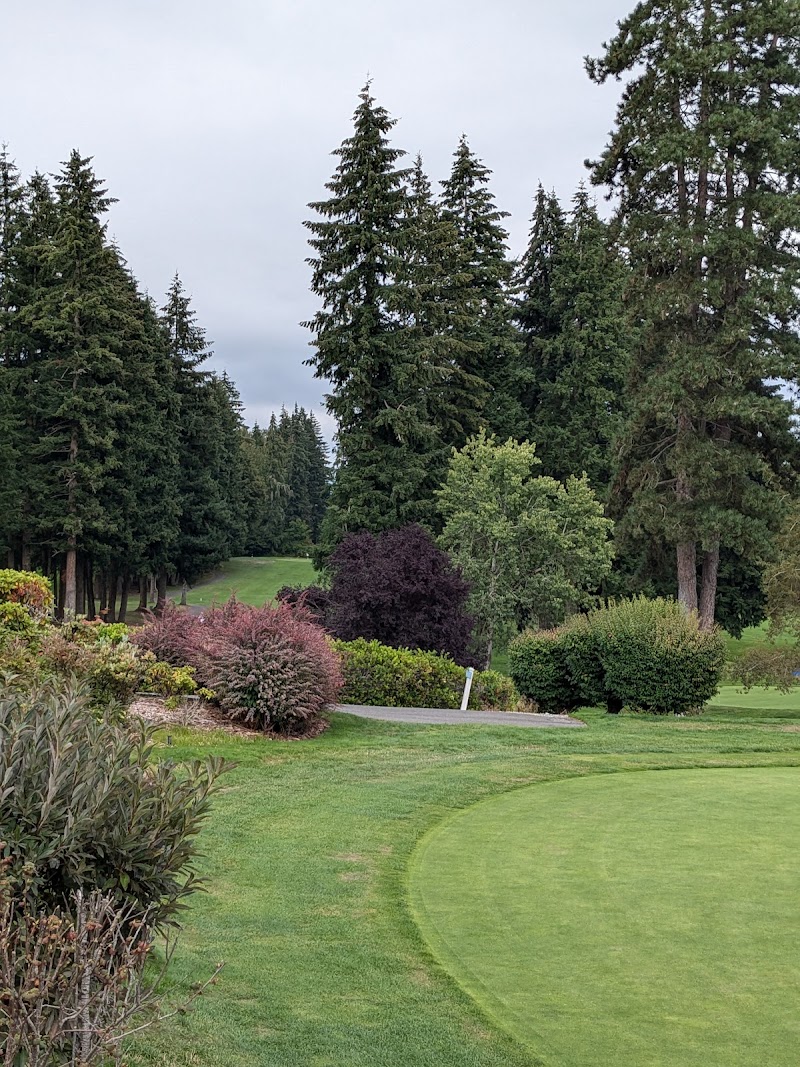 Bellevue Golf Course - Golf Course