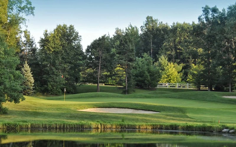 Huntmore Golf Club - Golf Course