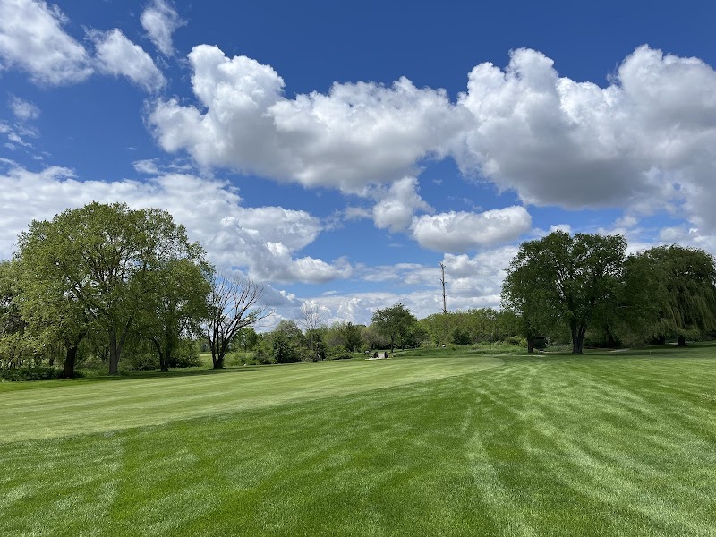 Blackberry Oaks Golf Course - Golf Course