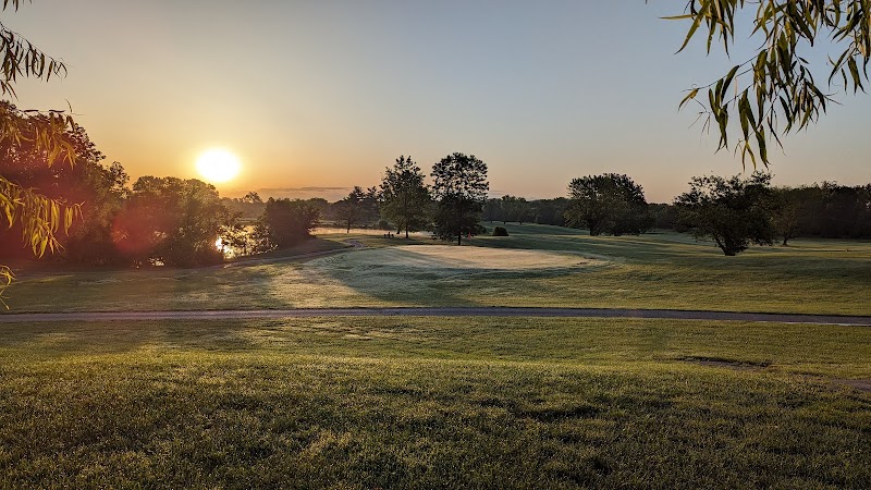 Thunderbolt Pass Golf Course - Golf Course