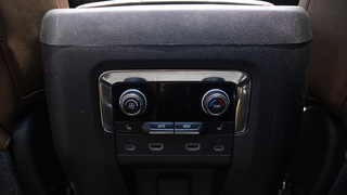 Foto 44 del Chevrolet Suburban 2022 en Carbiu