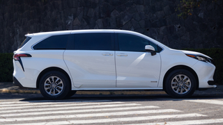 Foto 6 del Toyota Sienna 2021 en Carbiu