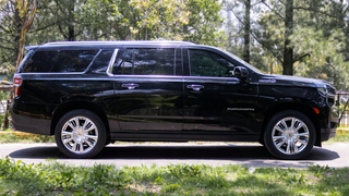 Foto 6 del Chevrolet Suburban 2022 en Carbiu