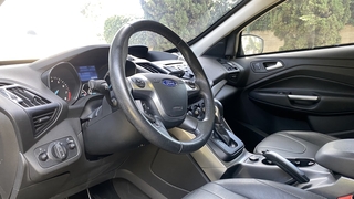 Foto 22 del Ford Escape 2016 en Carbiu