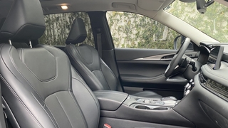 Foto 31 del Infiniti QX60 2023 en Carbiu