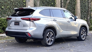 Foto 5 del Toyota Highlander 2020 en Carbiu
