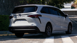 Foto 5 del Toyota Sienna 2021 en Carbiu