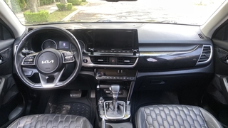 Foto 24 del KIA Seltos 2022 en Carbiu