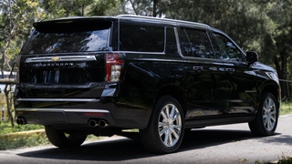 Foto 5 del Chevrolet Suburban 2022 en Carbiu