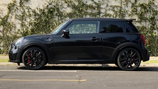 Foto 2 del MINI John Cooper Works 2024 en Carbiu