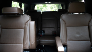 Foto 43 del Chevrolet Suburban 2022 en Carbiu