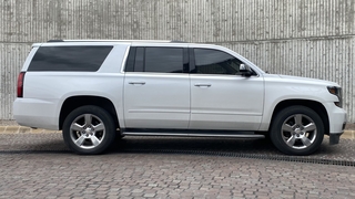 Foto 6 del Chevrolet Suburban 2017 en Carbiu