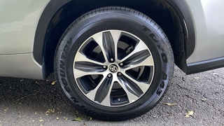 Foto 17 del Toyota Highlander 2020 en Carbiu