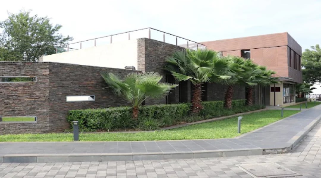 Kumar Princetown Royal