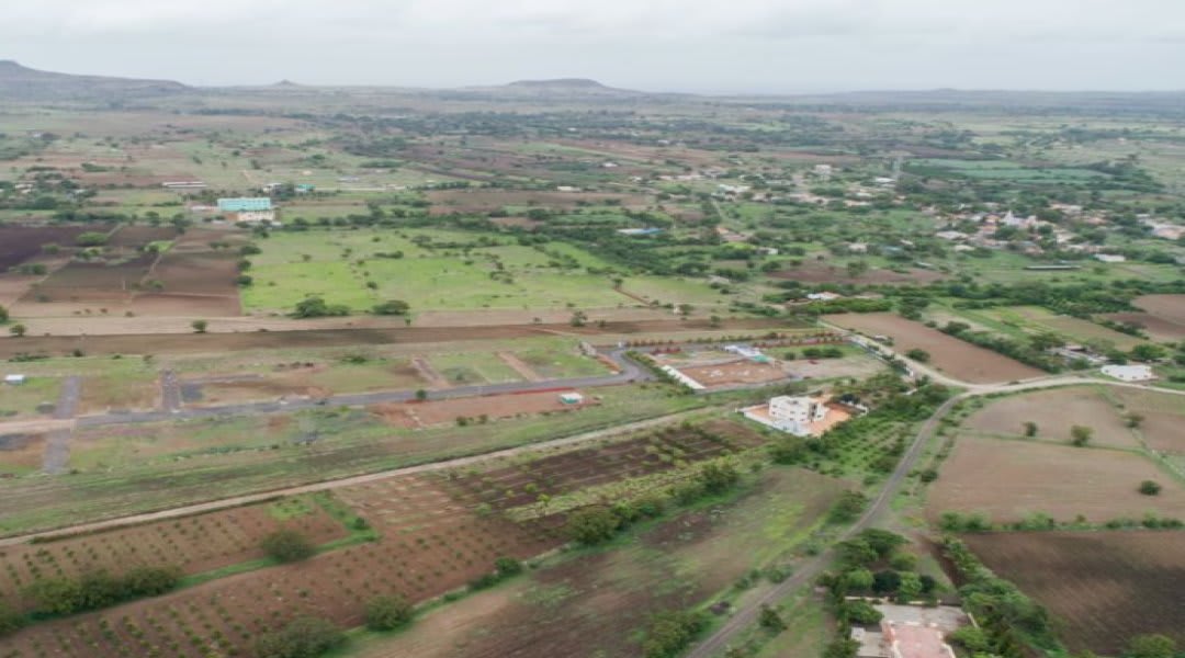Plot for Sale in Uruli Kanchan, Pune — Purandhar Paradise