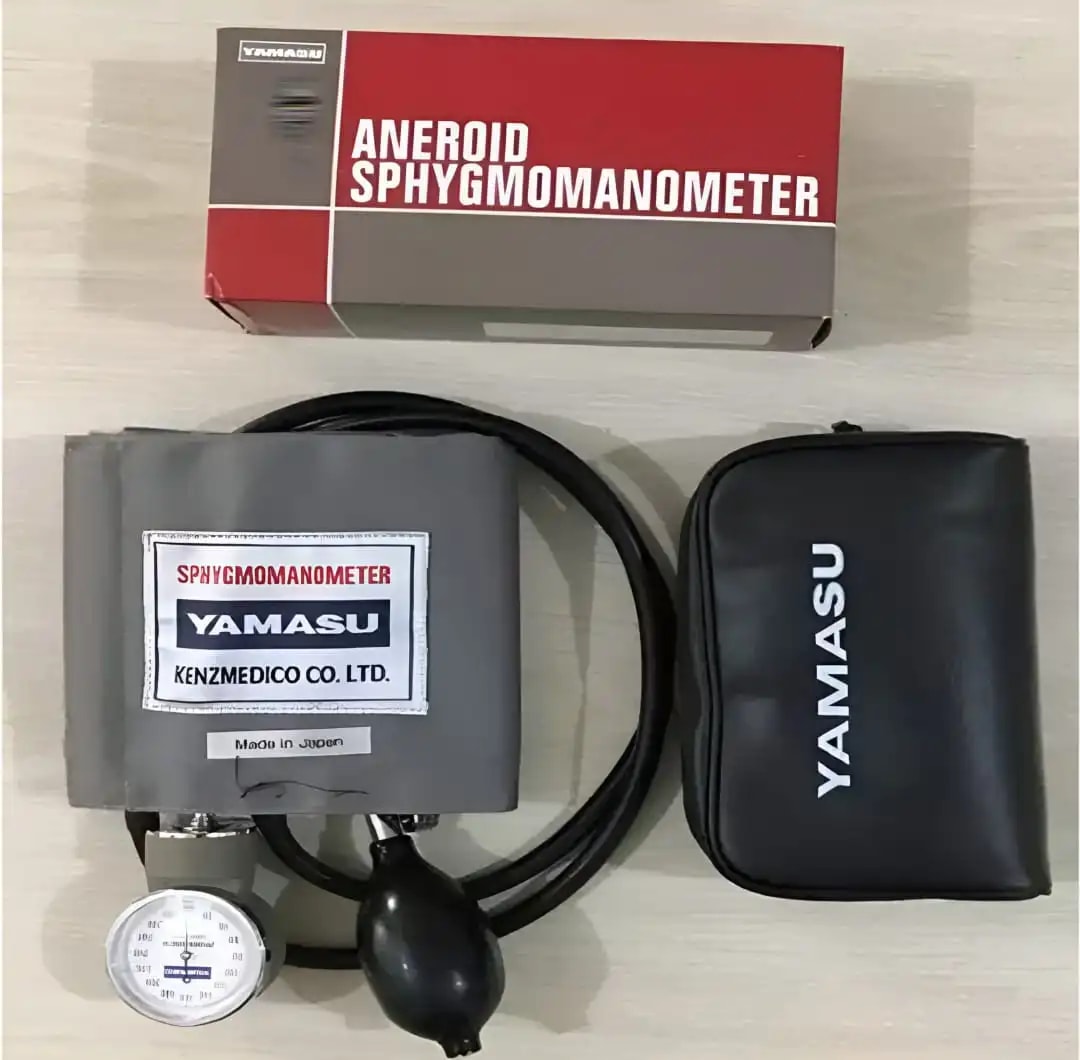 Yamasu Aneroid Sphygmomanometer Manual Blood Pressure Machine 500CE (Made in Japan)