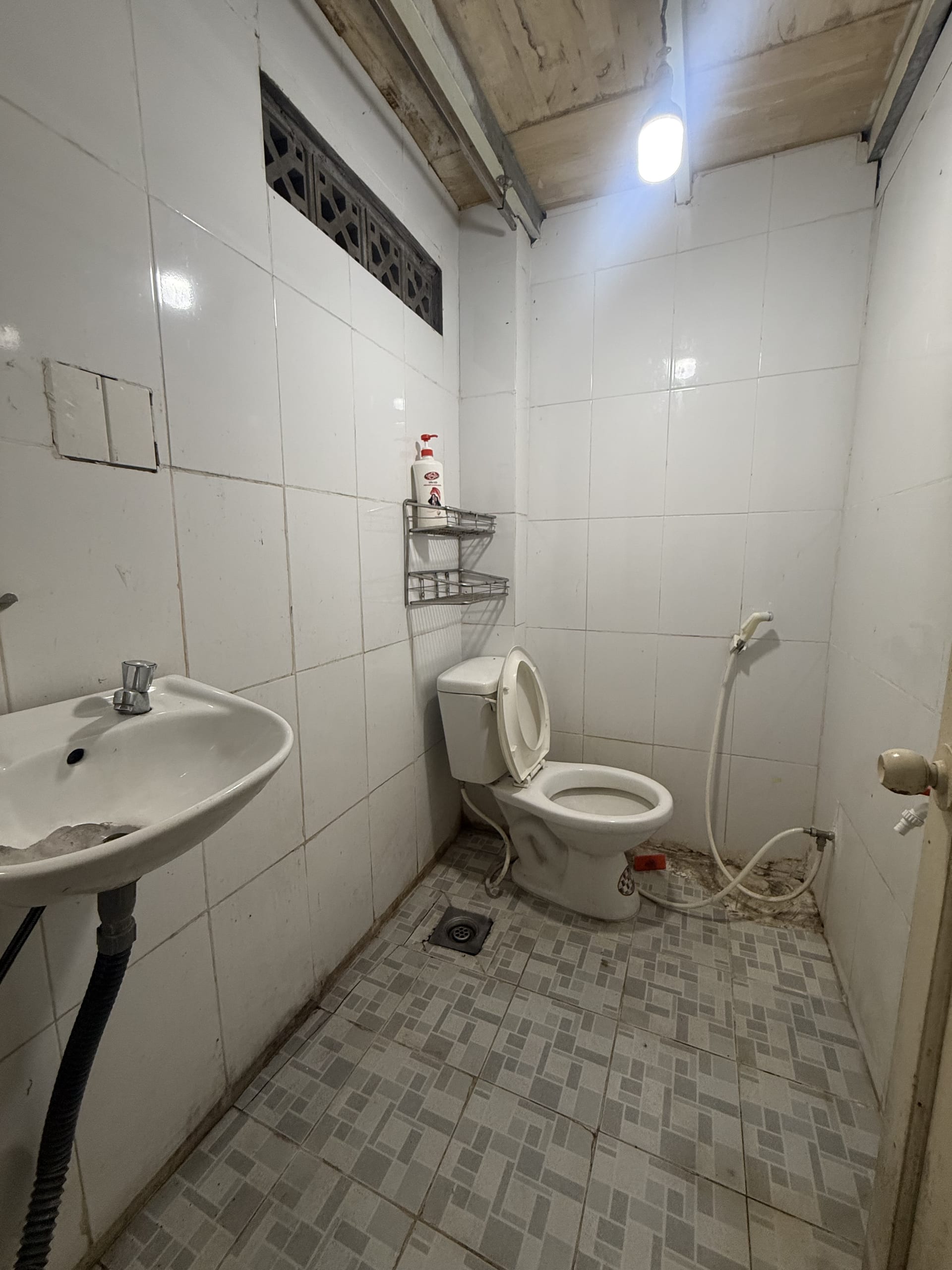 Phòng có gác giá rẻ tại 1135 Huỳnh Tấn Phát hình ảnh 7