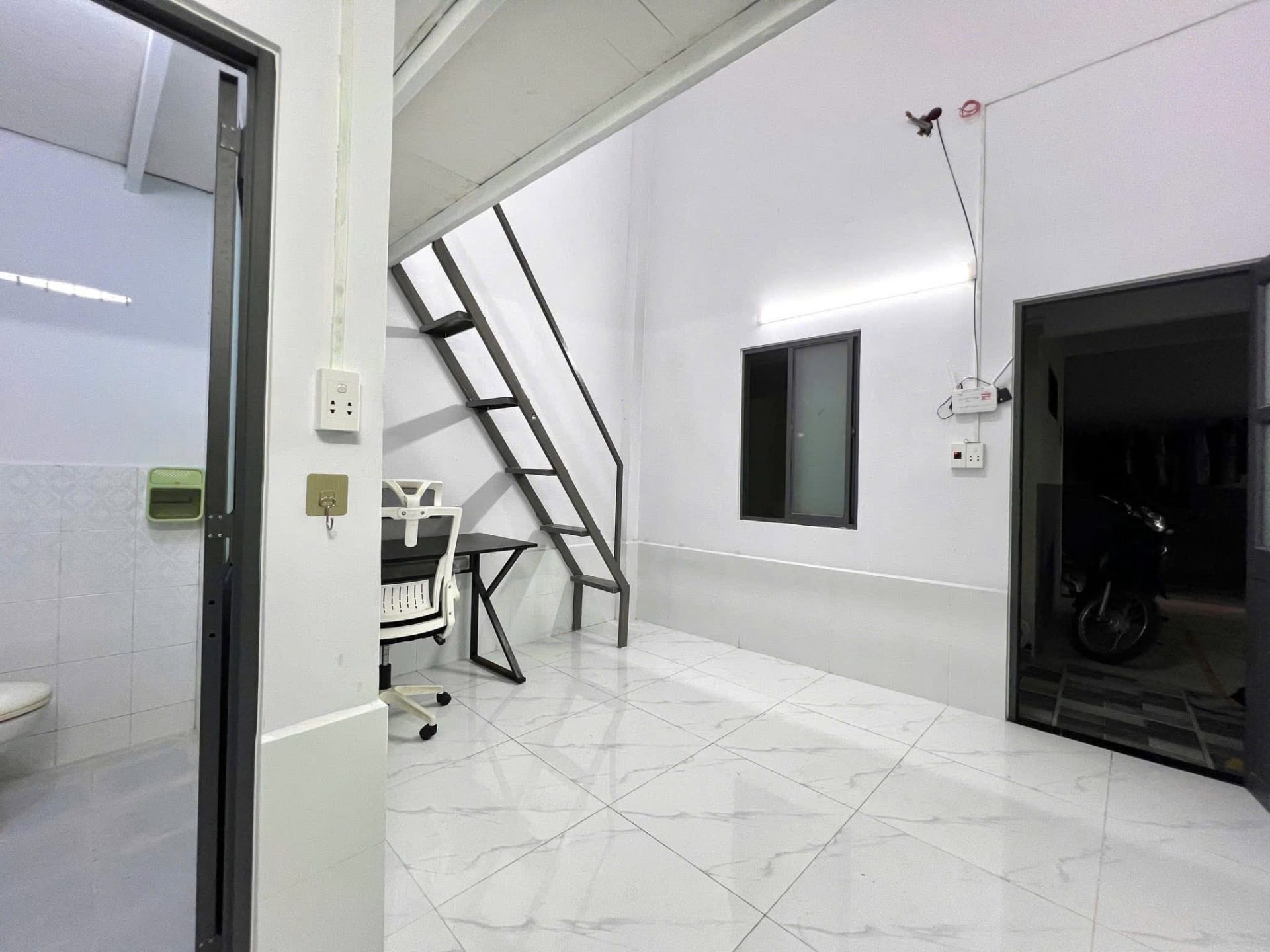 ✨Cho thuê duplex rộng thoáng ngay mặt tiền  11xx Huỳnh Tấn Phát, phường Phú Thuận, Quận 7 hình ảnh 2