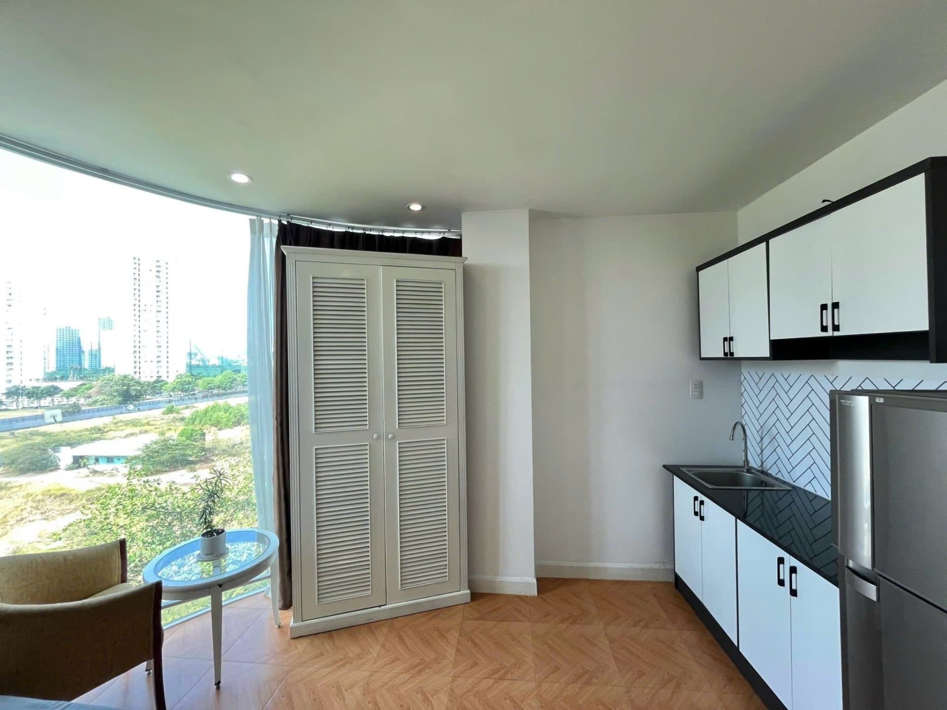 Studio thiết kế nhỏ gọn nằm ngay chợ Tân Mỹ Q7 hình ảnh 1
