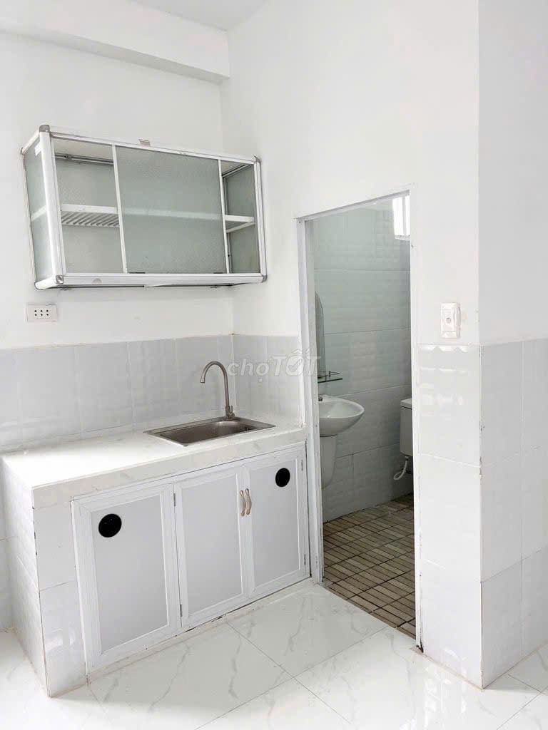 Cho thuê phòng tại Lê Văn Lương gần làng đại học hình ảnh 3