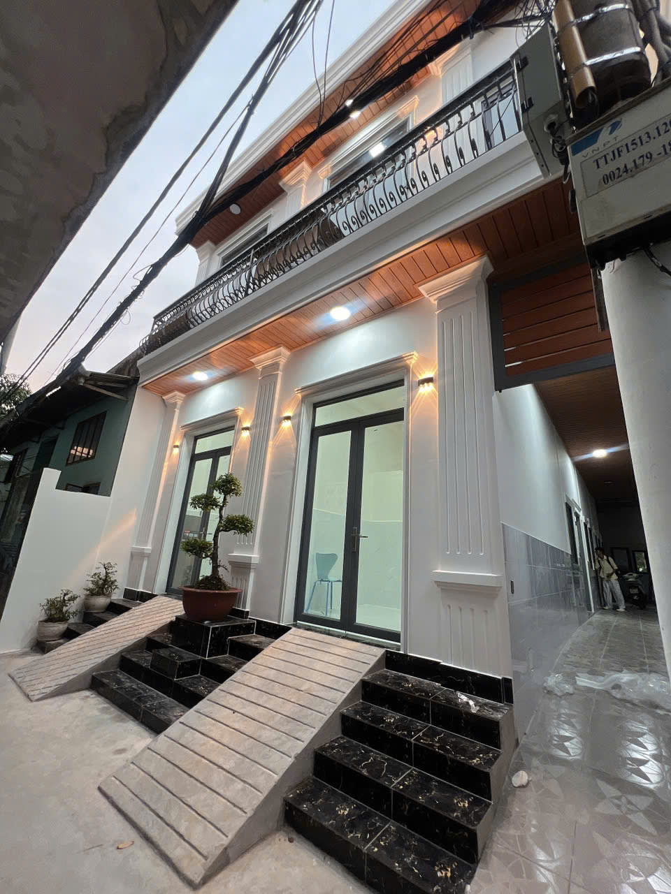 CHO THUÊ CHDV 1 TRỆT 1 LầU, FULL NỘI THẤT CÓ BAN CÔNG TẠI 443 HUỲNH TẤN PHÁT - GẦN KHU CHẾ XUẤT - TRẦN TRỌNG CUNG hình ảnh 1