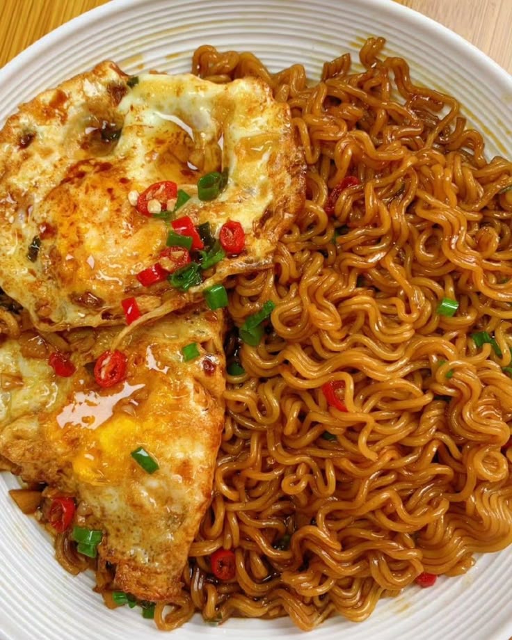 Spaguetti aux oeufs ou viandes