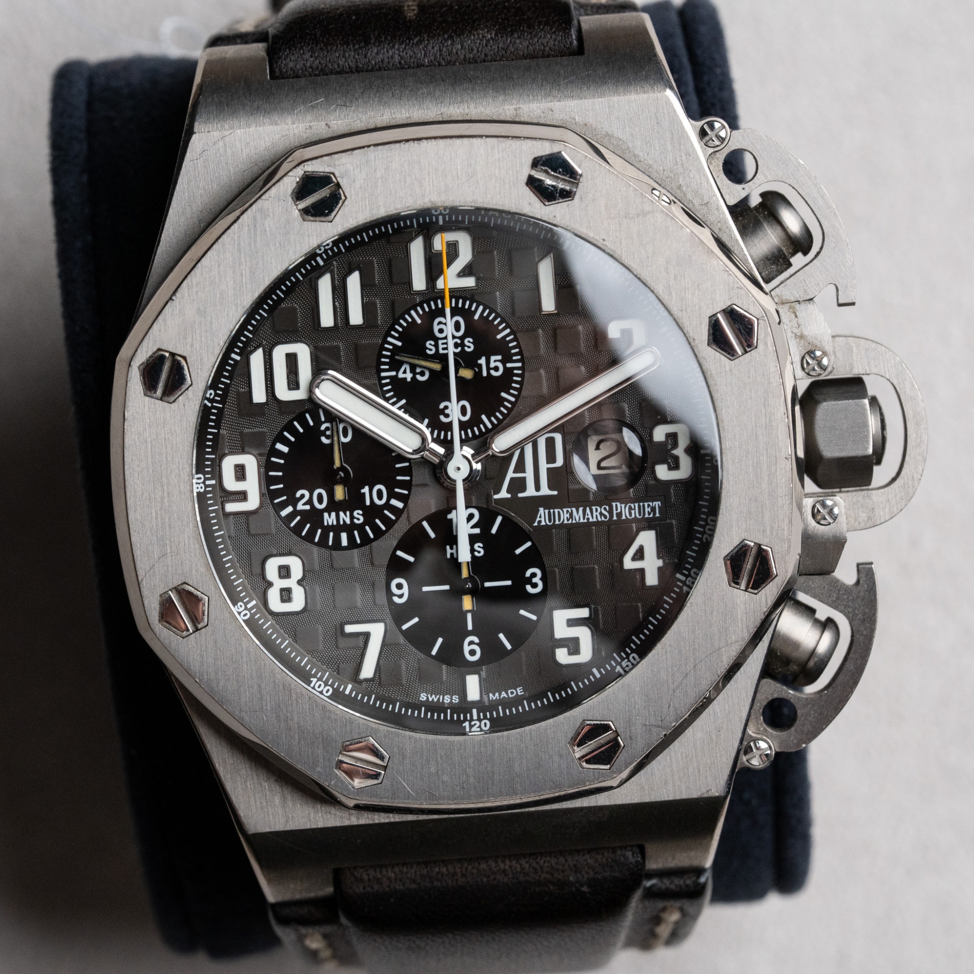 Audemars Piguet Off shore T3 25863TI