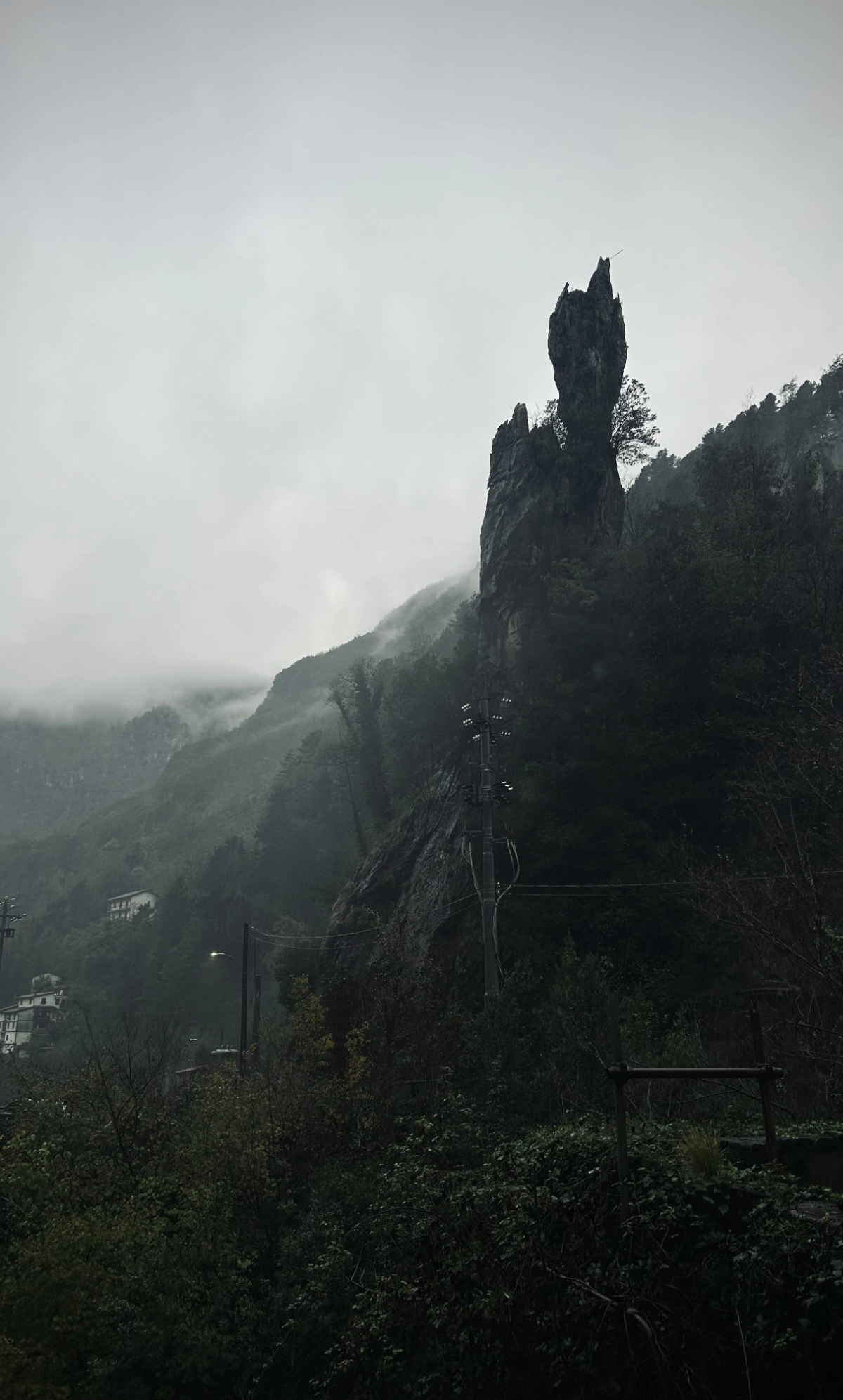 La guglia di roccia di Forno