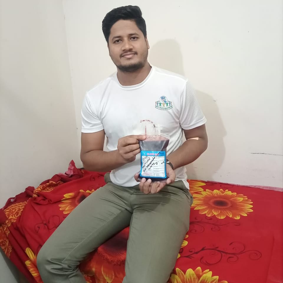 আমাদের নিবেদিত রক্তদাতা
