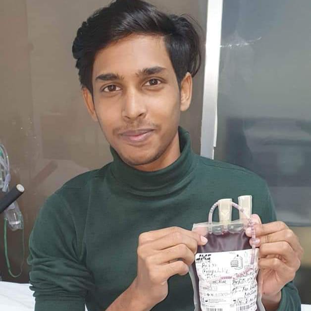 আমাদের নিবেদিত রক্তদাতা