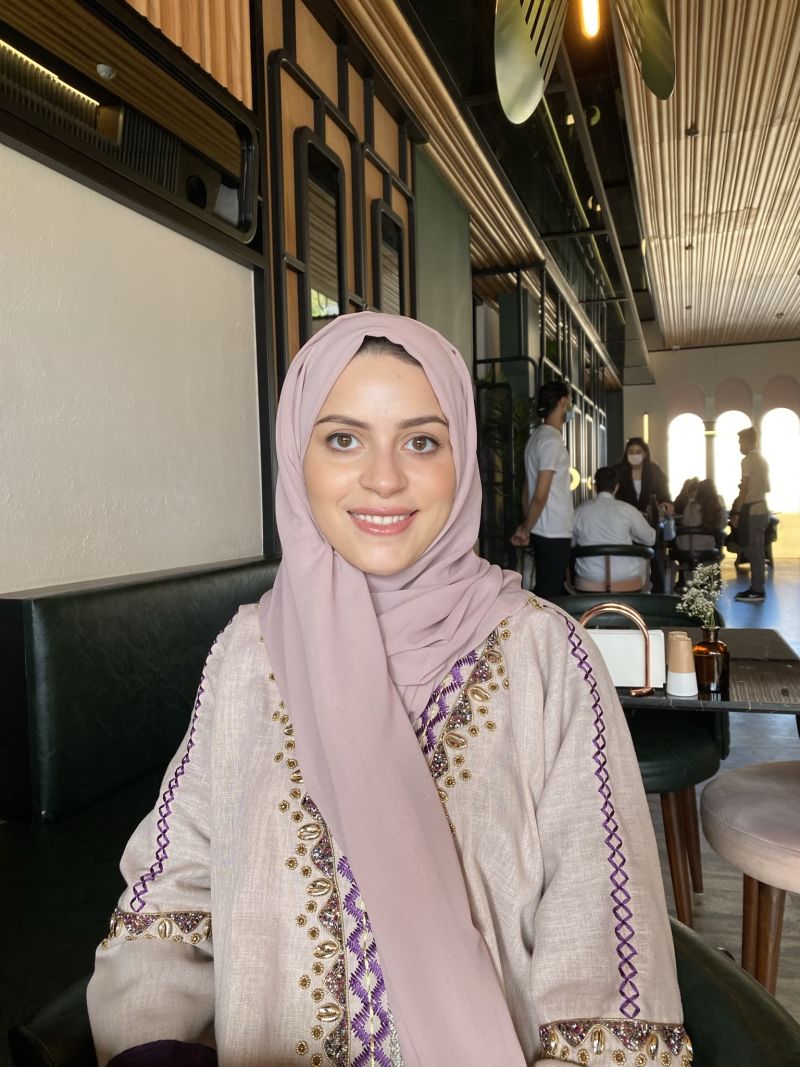 Layan Damanhouri Digital Business Cards