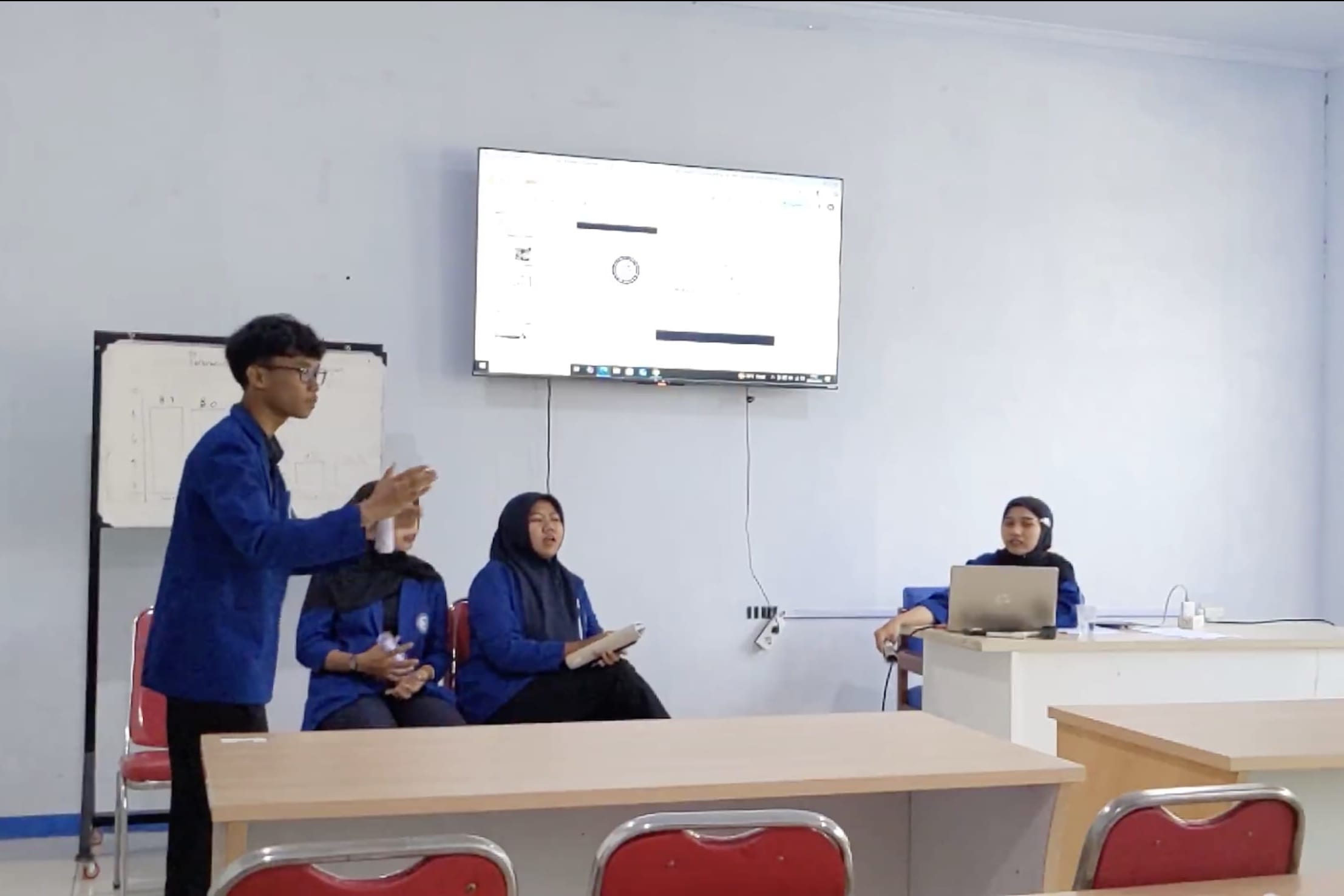 Aktivitas kemahasiswaan STIE Dwimulya