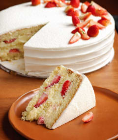 Torta de Morango com Ninho