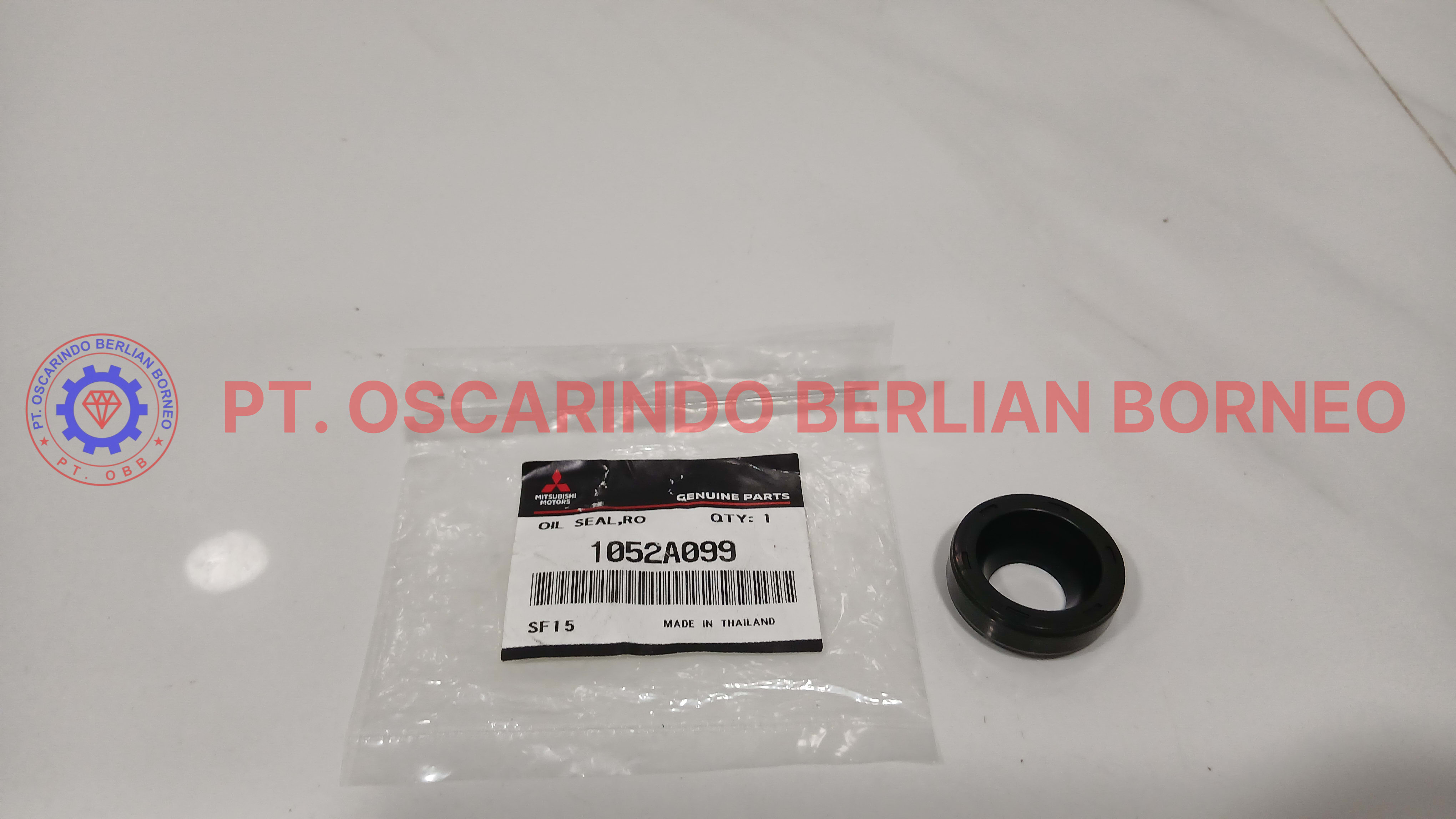 1052A099 / OIL SEAL ROCKER COVER