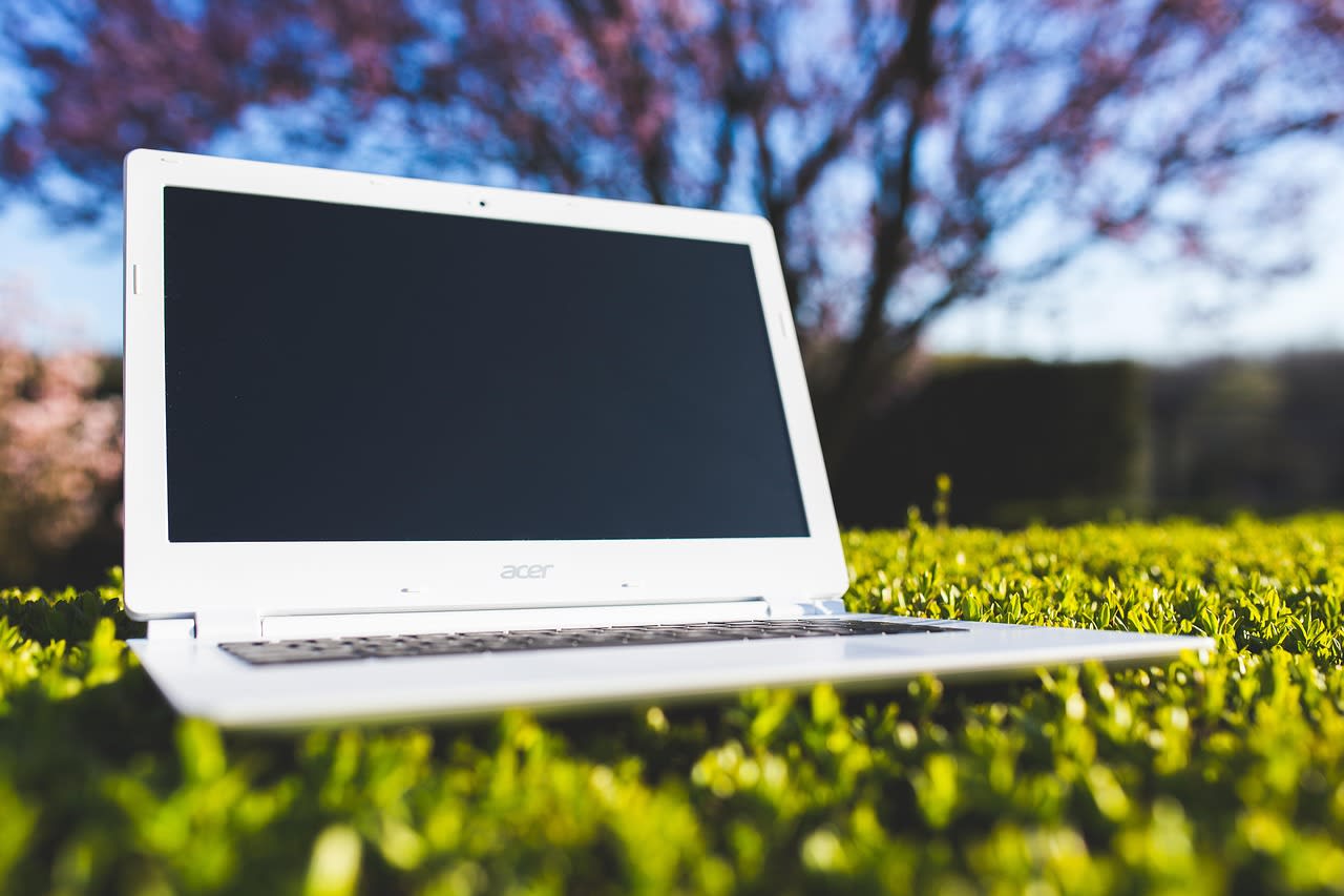 laptop, grass, acer, digital, digital notebook, wireless, technology, sunny, computer, screen, nature, notebook, outdoors, laptop, laptop, laptop