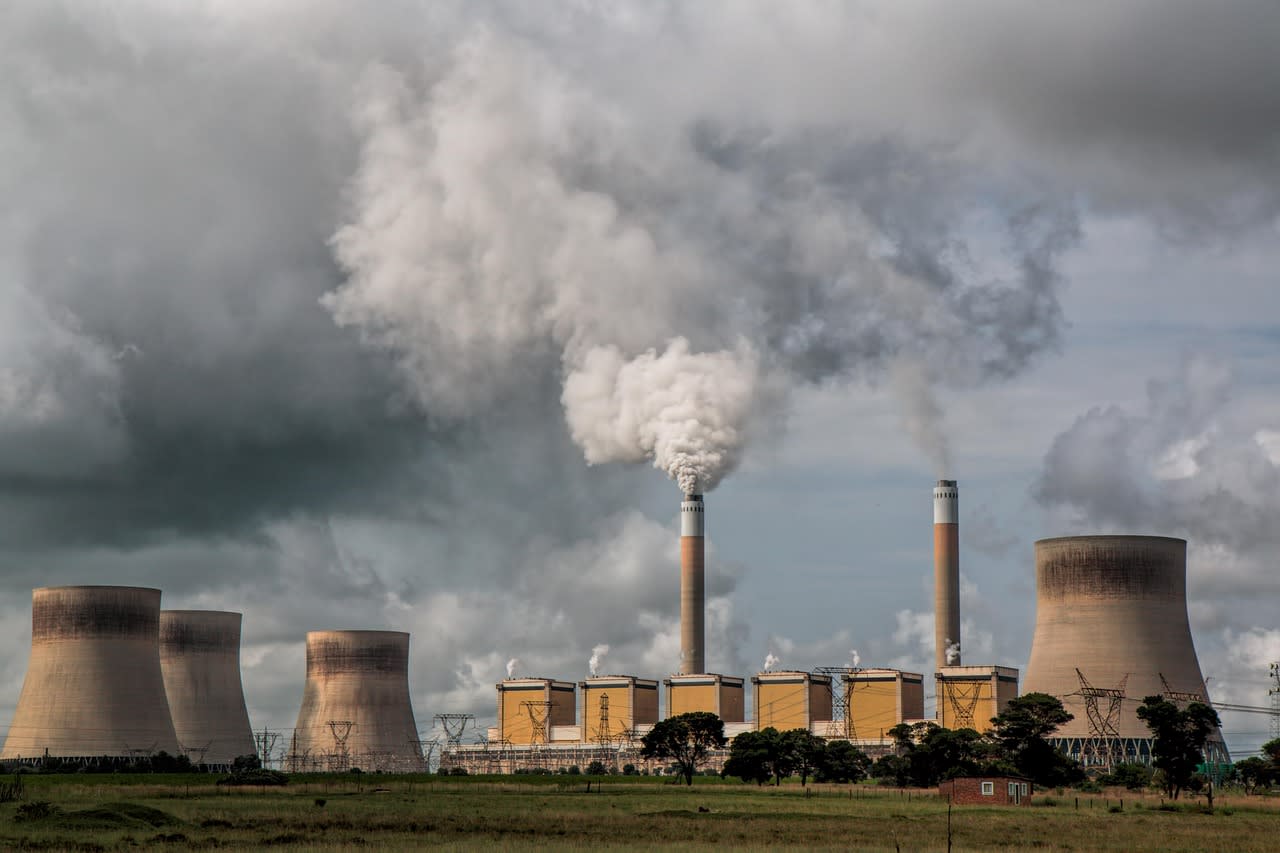 Data Centers Unplugging at Once: The Silent Grid Threat in 2026