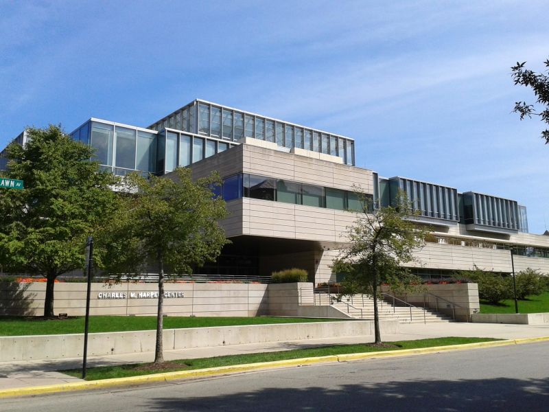 THE UNIVERSITY OF CHICAGO BOOTH SCHOOL OF BUSINESS banner