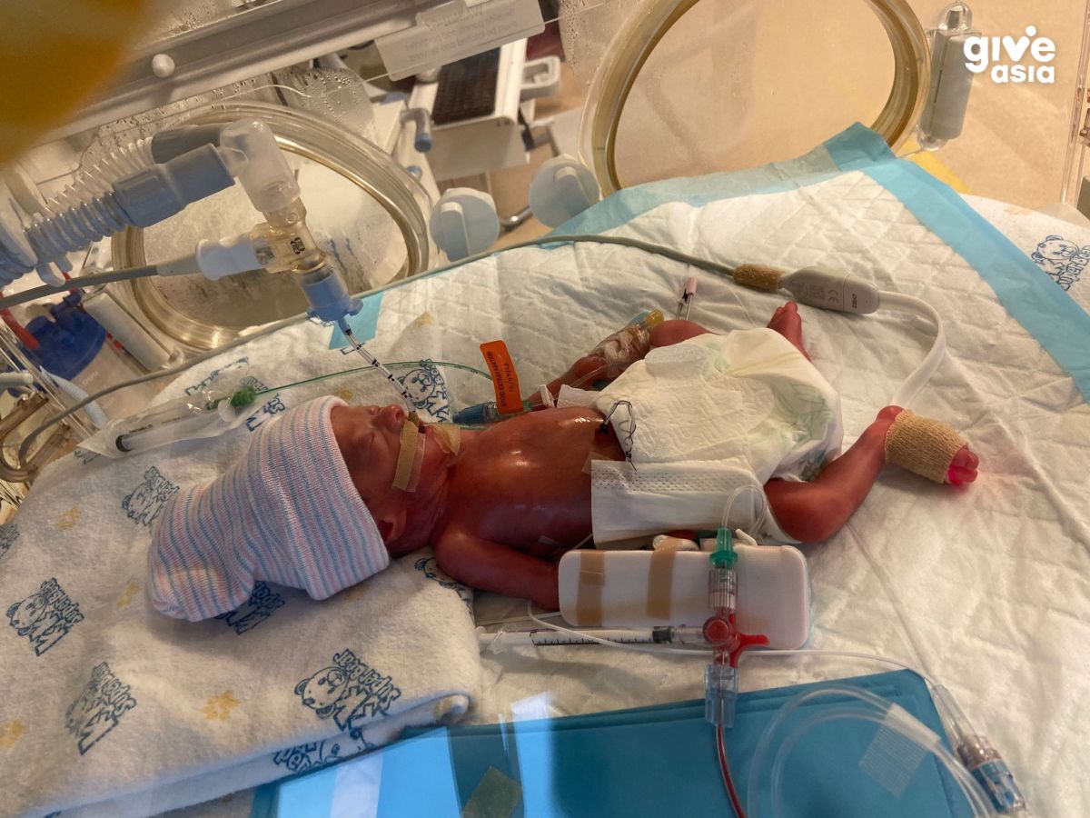 Help Premature Baby Ashley Go Home [Big Heart for Little Ones]