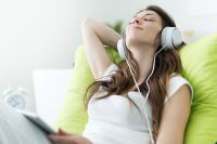 Что за музыкальный стриминговый сервис Spotify?