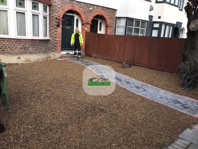 Garden and landscaping in Chislehurst