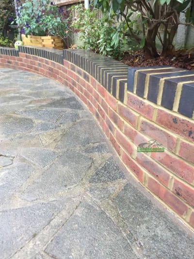 Garden and landscaping in Elmers End