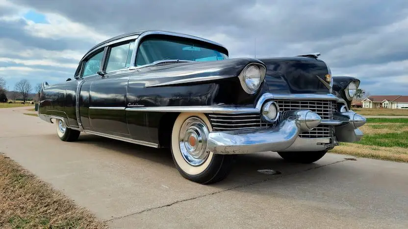 The History and Features of the Iconic 1954 Cadillac Coupe DeVille